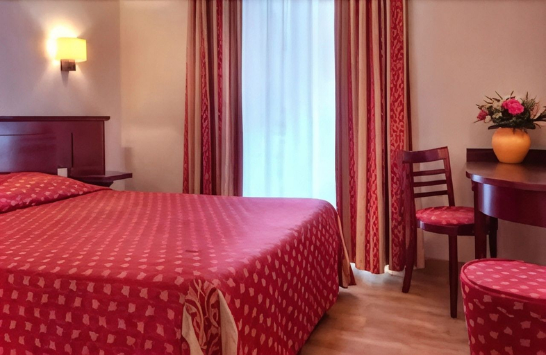 Bedroom 3, Hotel de Paris Opera, Paris
