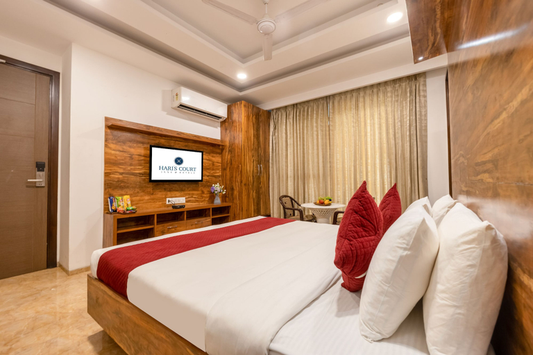 Room 2, Haris Court Hotels & Banquets DLF Phase3, Gurgaon