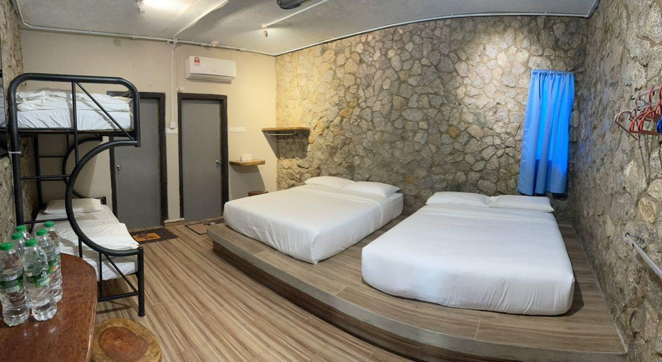 Bedroom 1, SKYROCK Villa, Kuantan