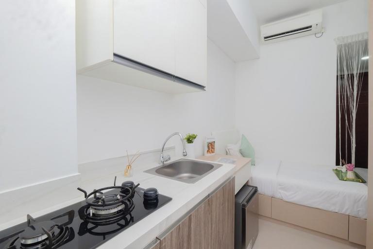 Private kitchen 2, Homey And Minimalist Studio Room At Apartment Vittoria Residence, Jakarta Barat
