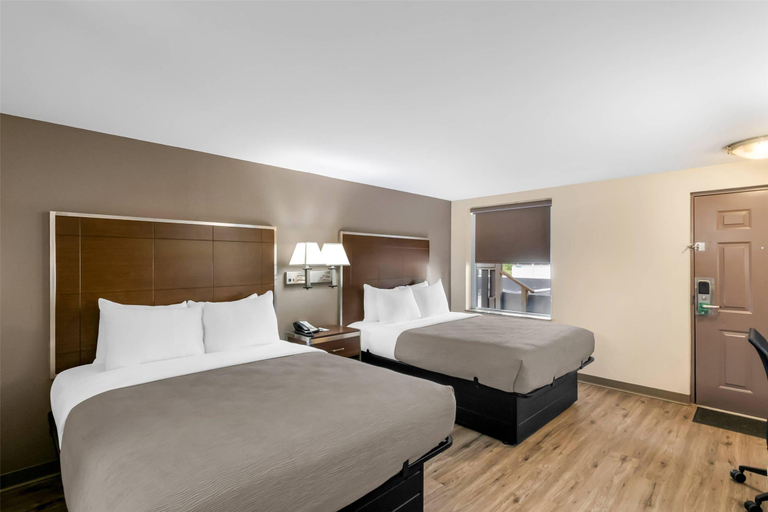 Bedroom 3, Quality Inn Waterbury, New Haven