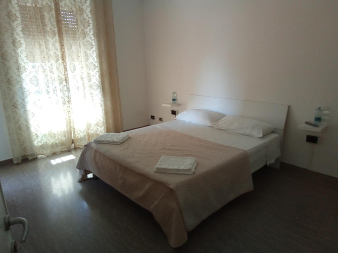 Bedroom 3, Katrin luxury, Verona