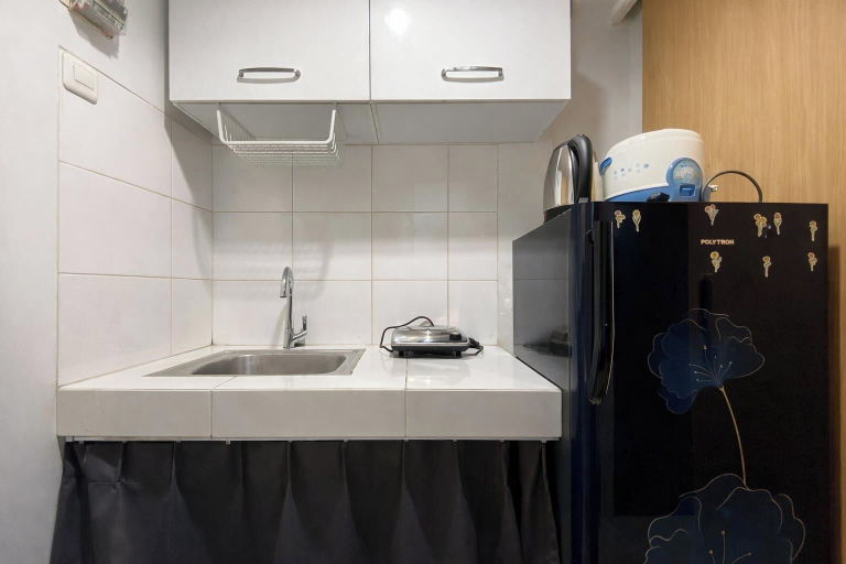 Interior 4, Good And Practical Studio Room At Apartment The Alton, Semarang