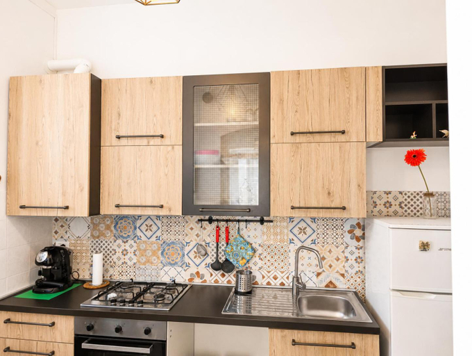 Others 5, B&B Interno SG, L'Aquila