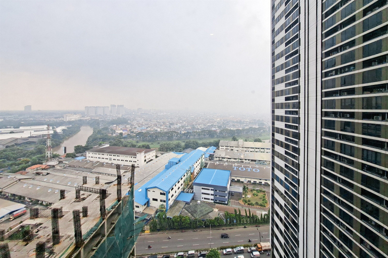 City view, Relaxing With Chic Design Studio Apartment At Collins Boulevard, Tangerang