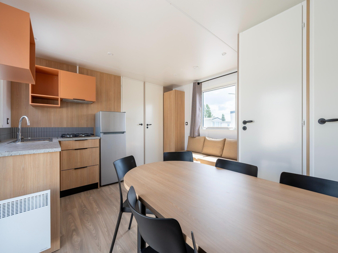 Dining 5, Caravan by the sea Blankenberge, West-Vlaanderen
