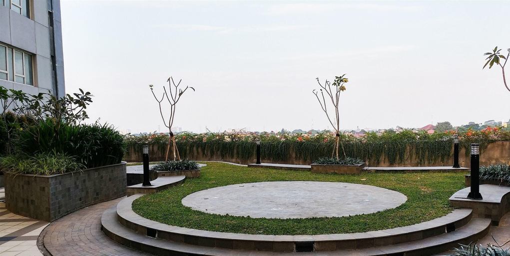 Exterior 4, Cozy Living 2Br Nifarro Park Apartment, Jakarta Selatan