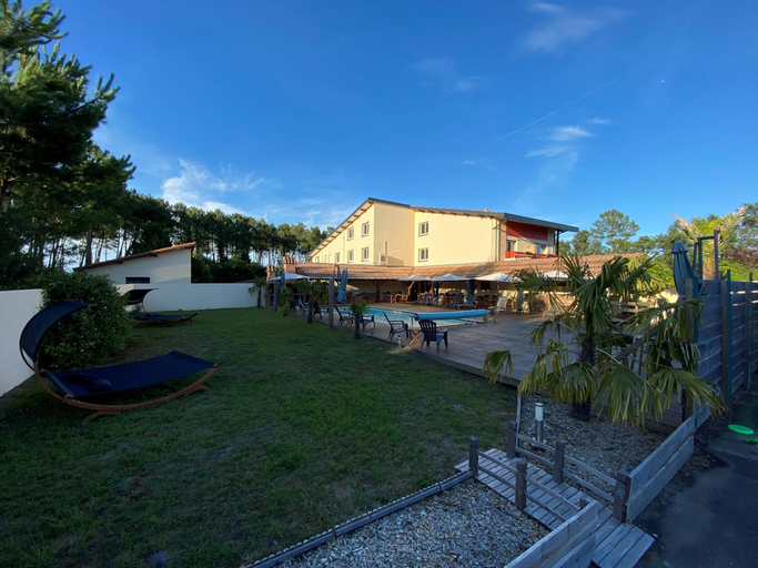 Exterior & Views 2, Logis Hôtel Paris-Madrid, Landes