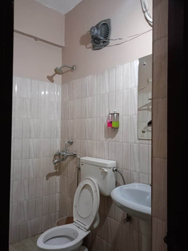 Bathroom 4, Hotel Parnil Palace, Kamrup Metropolitan