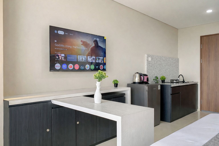 Room 3, Neat Studio For 2 Pax At Royal Sentul Park Apartment, Bogor