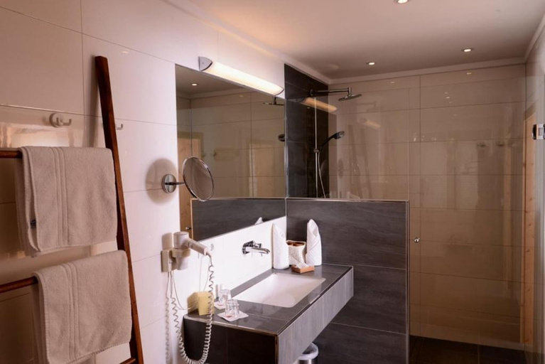 Bathroom 4, Hotel Schartner, Sankt Johann im Pongau