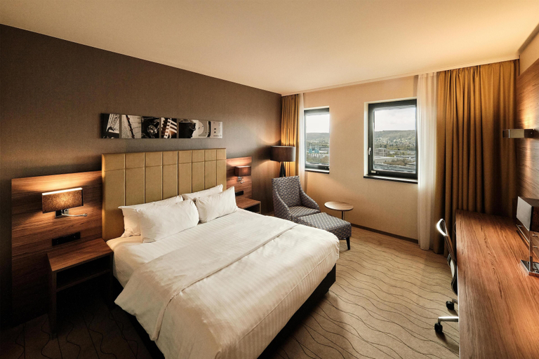 Bedroom 3, Radisson Blu Hotel, Bonn, Bonn