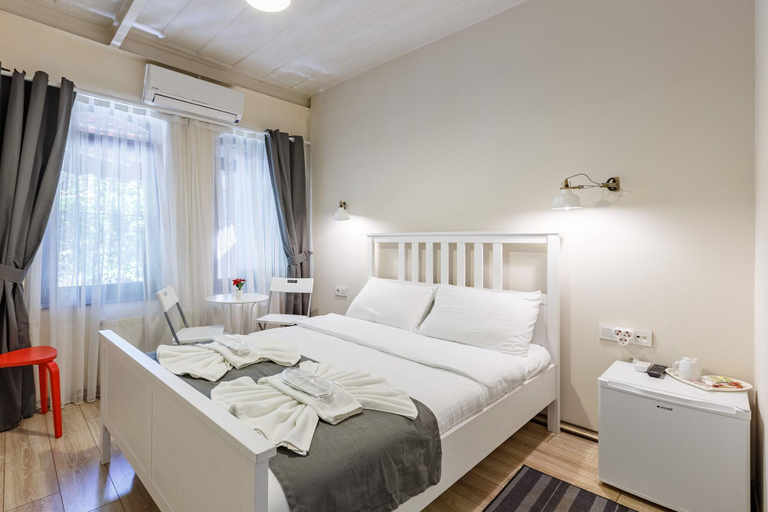 Bedroom 4, Miro Mansion, Fatih