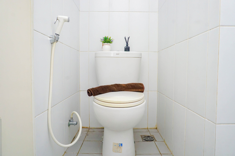 Interior 5, Cozy And Simple 1Br At Apartment Grand Sentraland Karawang, Karawang