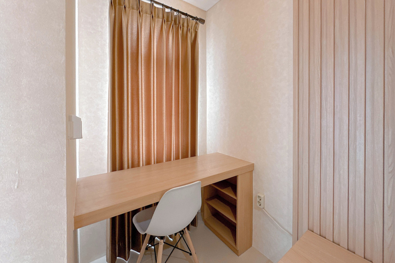 Interior 3, Comfy Studio At Kyo Society Apartment, Surabaya