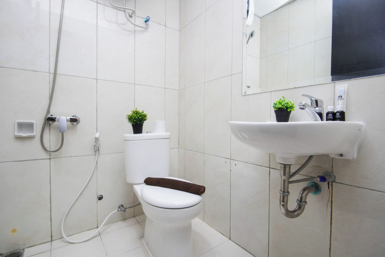 Interior 3, Nice Look 2Br Apartment At Nifarro Park, Jakarta Selatan