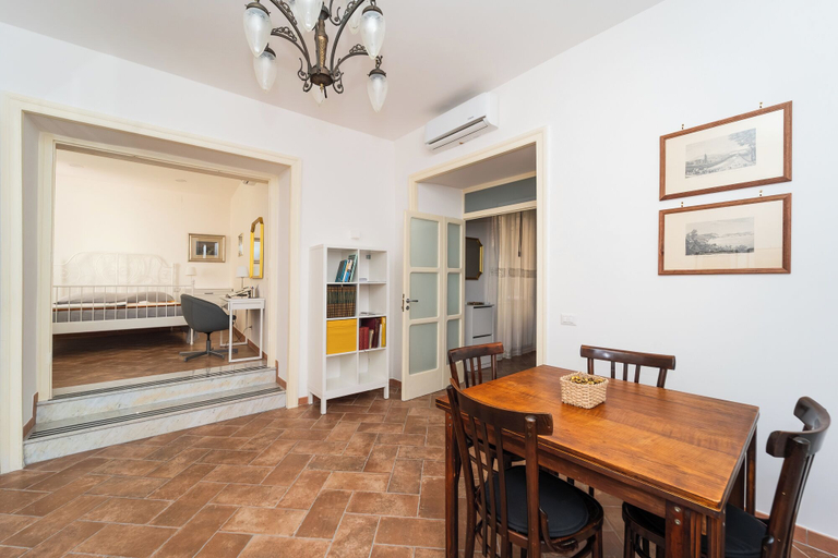Interior 2, Maison Nunzia, Napoli