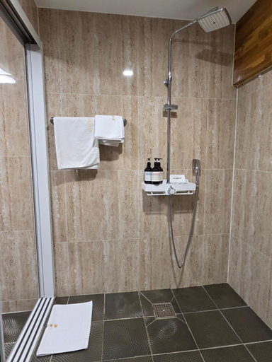 Bathroom 5, Woomigwan Hotel Jongno, Jongno