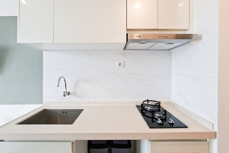 Private kitchen 5, Chic And Cozy Living In Studio Room At Apartment Sky House Bsd, Tangerang Selatan