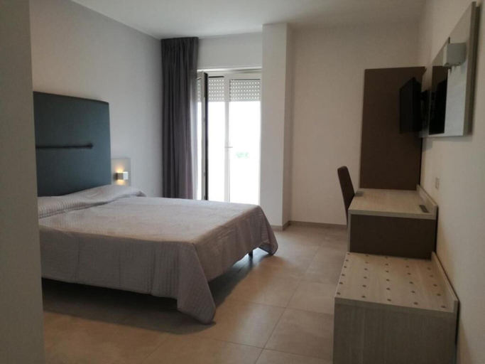 Bedroom 2, Hotel Settibi, Teramo