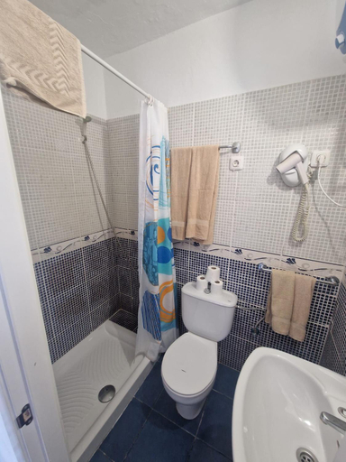 Bathroom 4, Hostal Maxorata, Las Palmas
