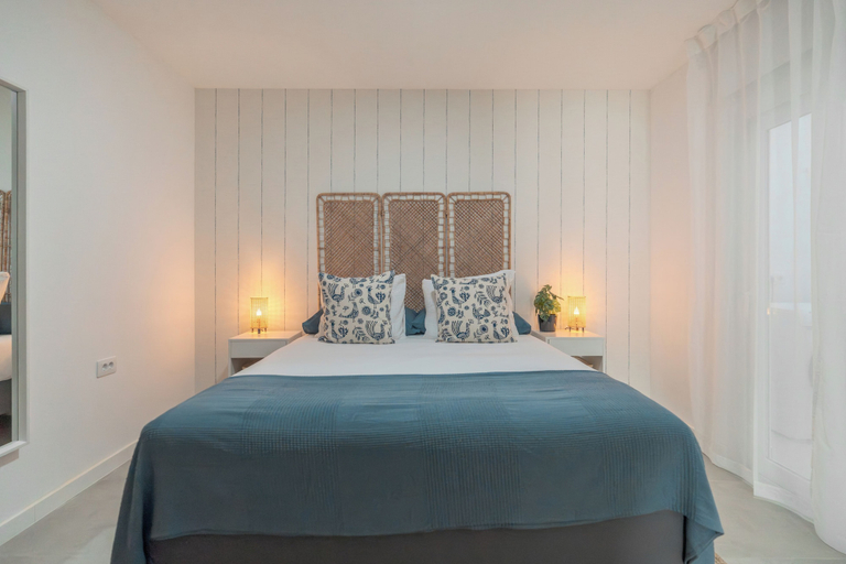 Room 5, Cozy Apartment Rental in Guargacho, Spain - Ideal Family Stay, Santa Cruz de Tenerife