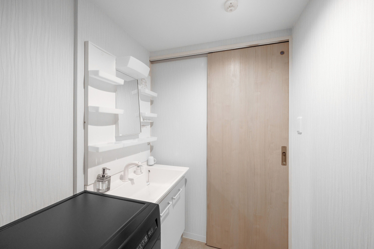 Bathroom 5, PREGARE 103, Sapporo