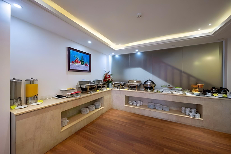 Food & Drinks 5, Airport Saigon Hotel, Tân Bình