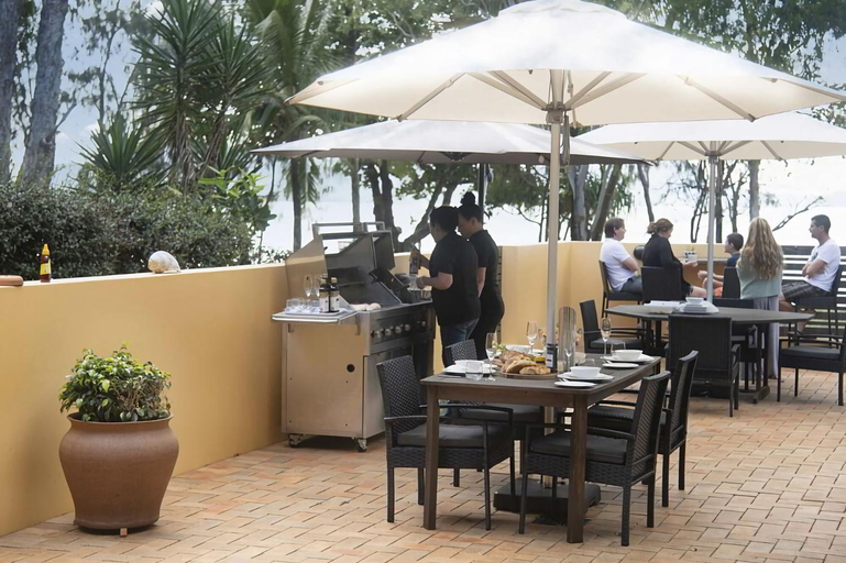 Food & Drinks 4, Latitude 17 - Suite 1, Cardwell