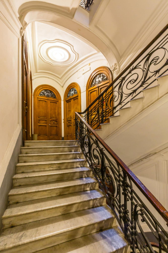 Others 5, Piazza Amedeo Stylish Apartment by Wonderful Italy, Napoli