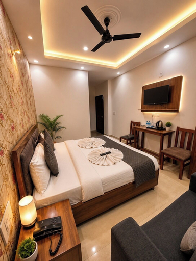 Room 5, Hotel SV Near Noida Metro Station 52, Gautam Buddha Nagar