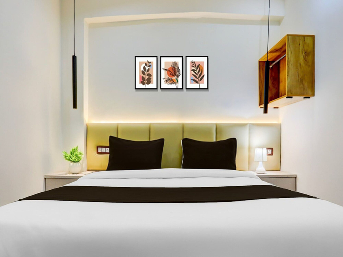 Room 2, Super Collection O George Town, Kaushambi