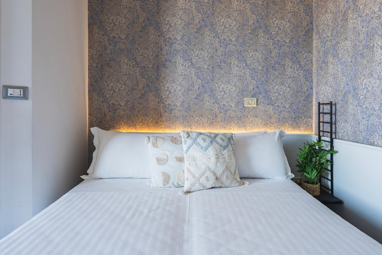 Bedroom 4, Hotel Acropolis, Rimini