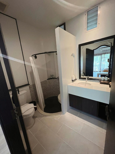 Bathroom 4, Numsai Khaosuay Resort, Muang Ranong