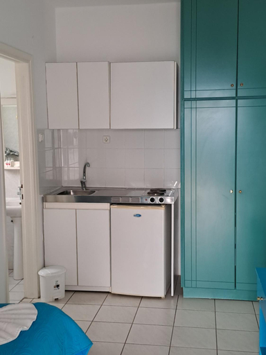 Others 5, Μeltemi, Central Greece