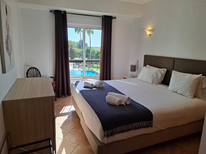 Bedroom 3, Clube Alvor Ria - Waterfront luxury apartments with stunning views, Portimão