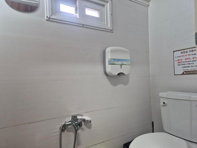 Bathroom 3, Cheongdo Apa Camp, Cheongdo
