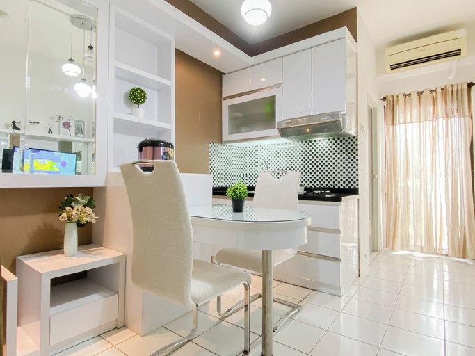 Interior 3, Comfortable And Decent 2Br At Apartment Kemang View, Bekasi
