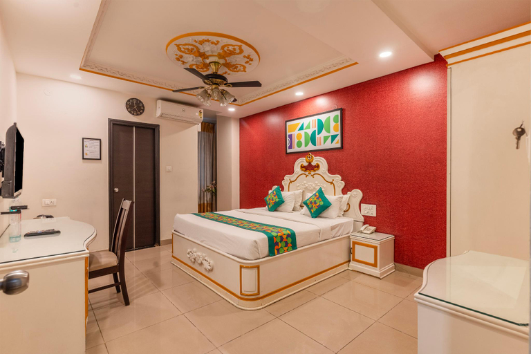 Bathroom 4, Treebo Premium Raj Elegance Manyata Tech Park, Bangalore