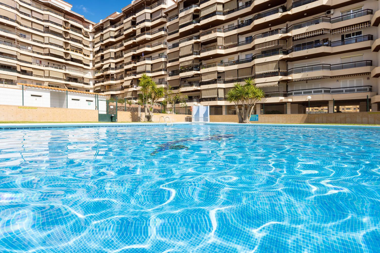 Sport & Beauty 2, Black and white apartment FREE WIFI by Olax Rentals, Santa Cruz de Tenerife