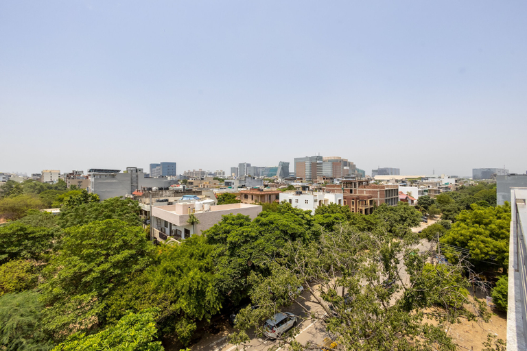 Street view 5, Haris Court Hotels & Banquets DLF Phase3, Gurgaon