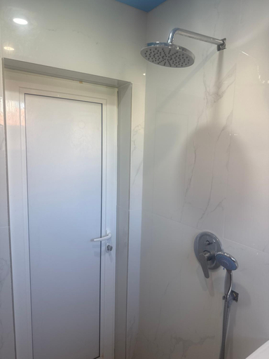 Bathroom 2, Arolen, Nesebar