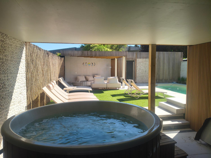 Sport & Beauty 3, Nova Nocte Urban Private Pool & Spa Retreat, Limburg