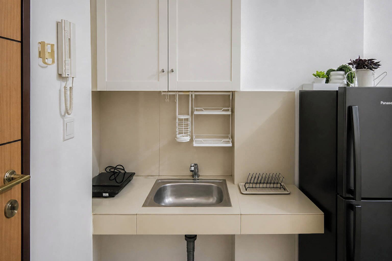 Interior 4, Cozy Living 2Br At Vida View Makassar Apartment, Makassar
