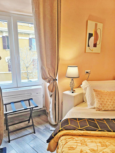 Bedroom 4, GIULIA'S GUESTHOUSE, Rome