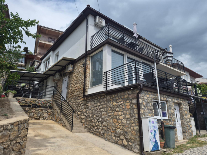 Exterior & Views, Apartment Ain Naum