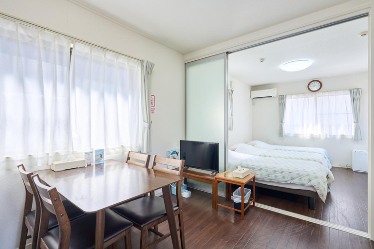 Bedroom 2, KOSHIGOE seaside inn, Fujisawa
