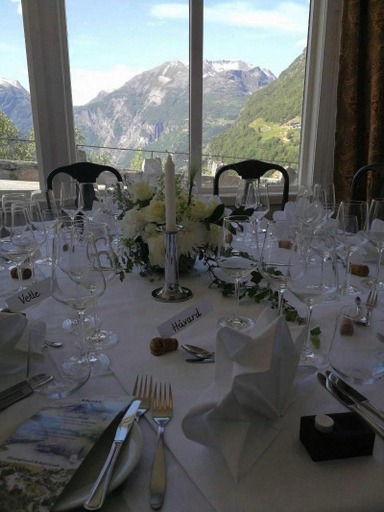Food & Drinks 4, Hotel Utsikten - By Classic Norway Hotels, Stranda
