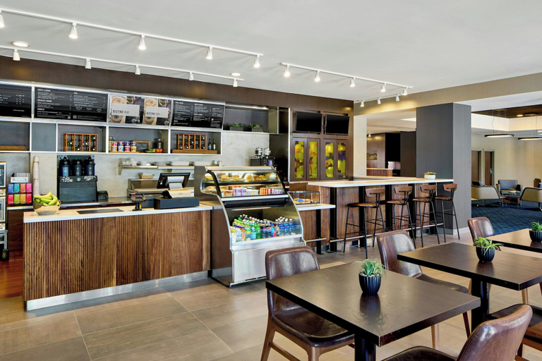 Food & Drinks 5, Courtyard by Marriott Providence Downtown, Providence