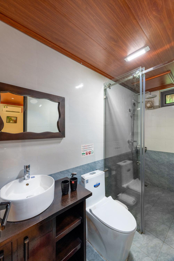 Bathroom 4, Cozy Beer Garden Homestay, Hoa Lư